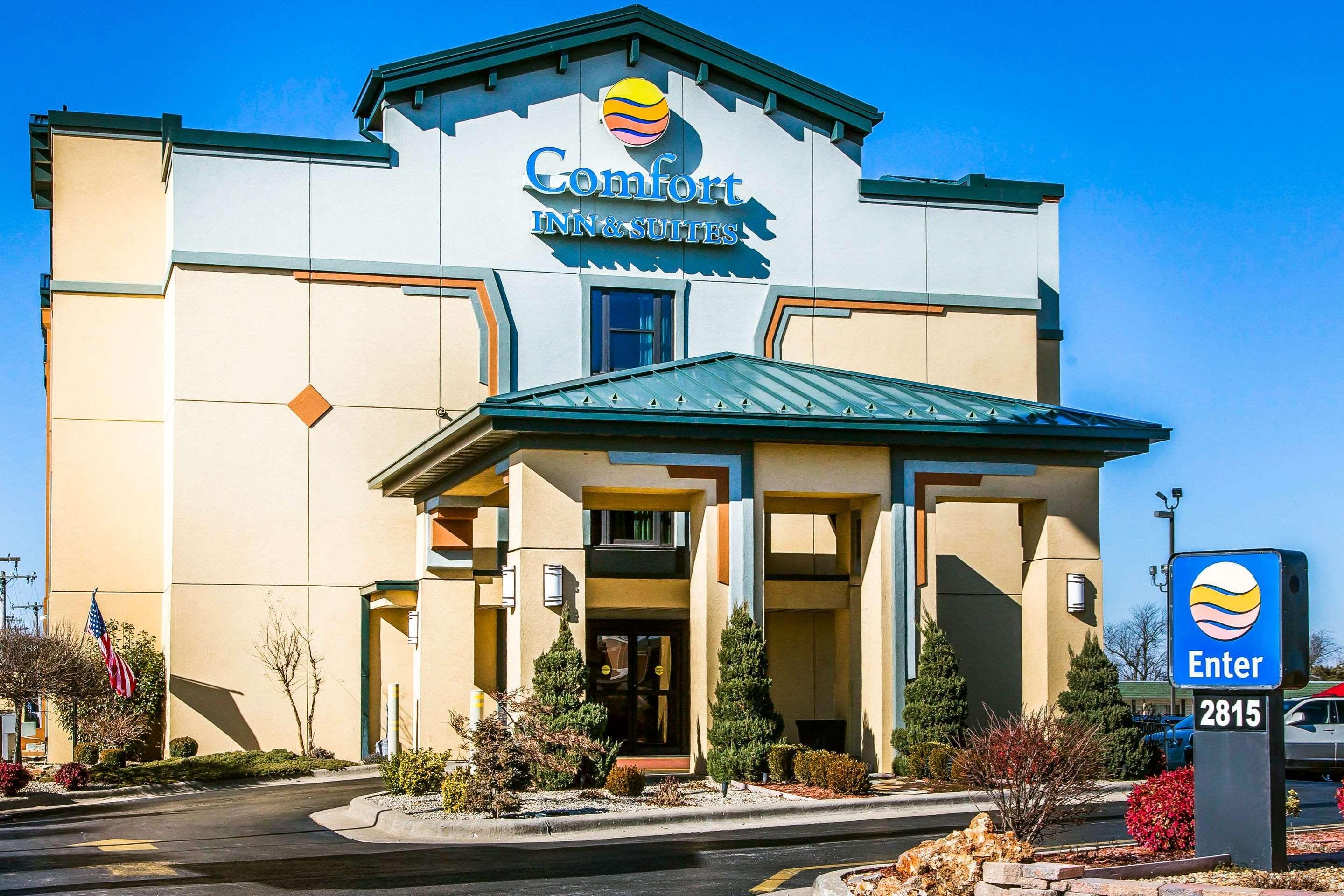 Comfort Inn & Suites Springfield I-44 Exterior photo